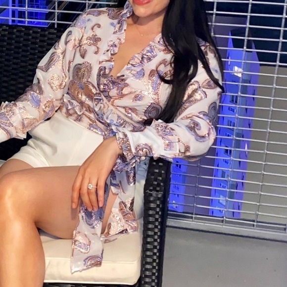 Alexis Marceau Wrap Top Floral Metallic Small - Picture 2 of 11